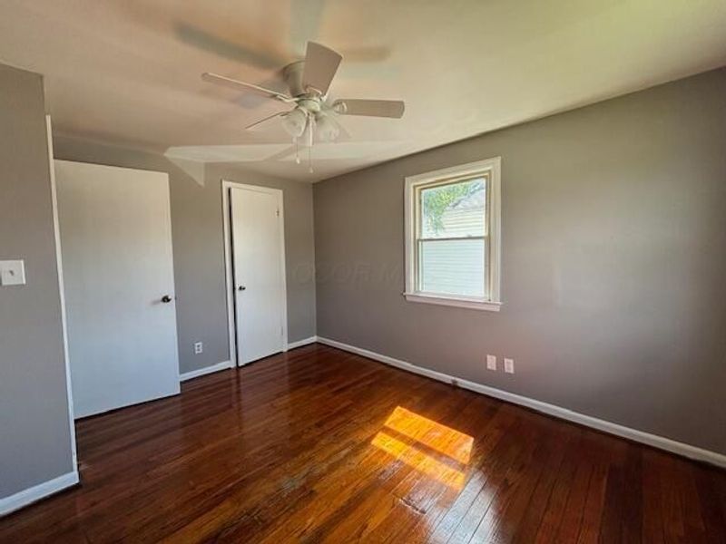 1324 E 25th Avenue , Columbus, OH 43211 Photo 9