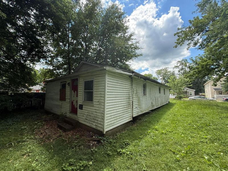 326 Mead Street , Zanesville, OH 43701 Photo 2