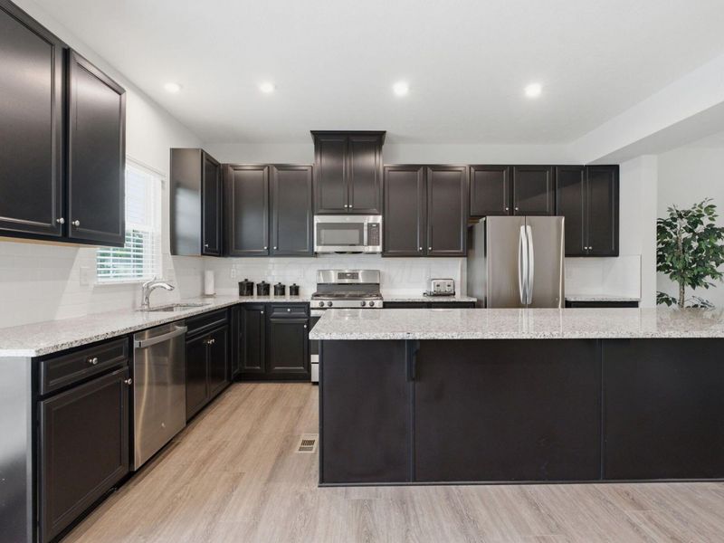 6831 Henley Drive, Reynoldsburg, OH 43068 Photo 7
