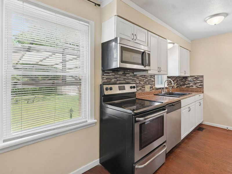 1010 Rose Place, Columbus, OH 43227 Photo 10