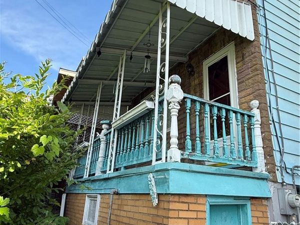 2534 Leticoe, Pittsburgh, PA 15203