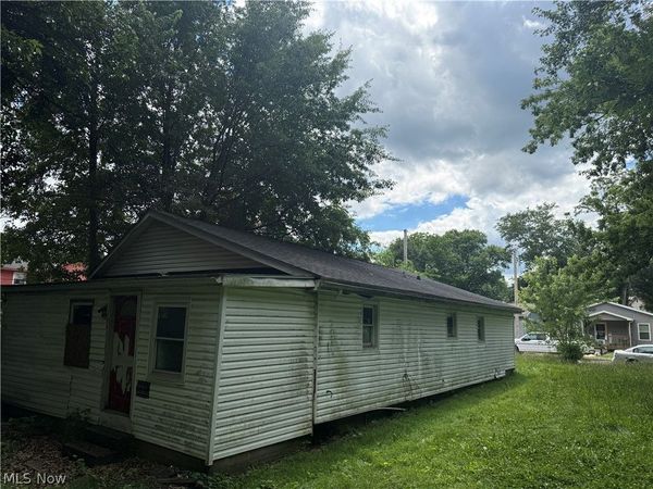 326 Mead Street , Zanesville, OH 43701