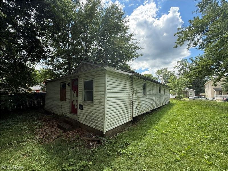 326 Mead Street , Zanesville, OH 43701 Photo 2