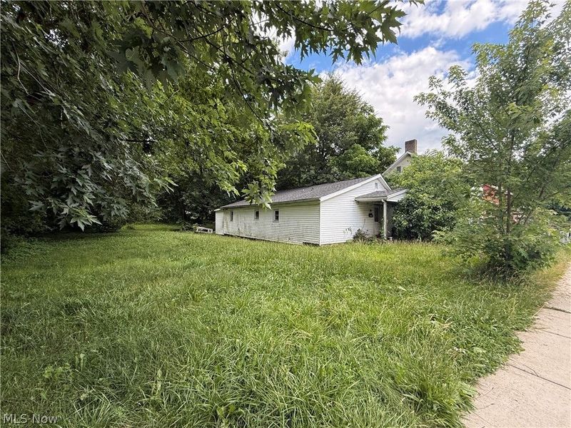 326 Mead Street , Zanesville, OH 43701 Photo 6