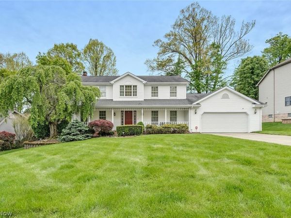 5901 Sharon Drive , Youngstown, OH 44512