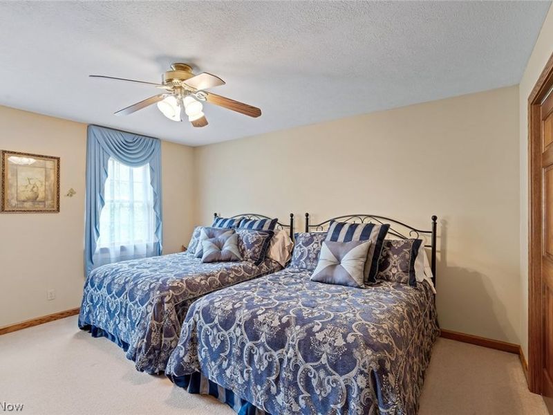 5901 Sharon Drive , Youngstown, OH 44512 Photo 33