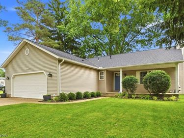 3166 Vermont Street NW, North Canton, OH 44720