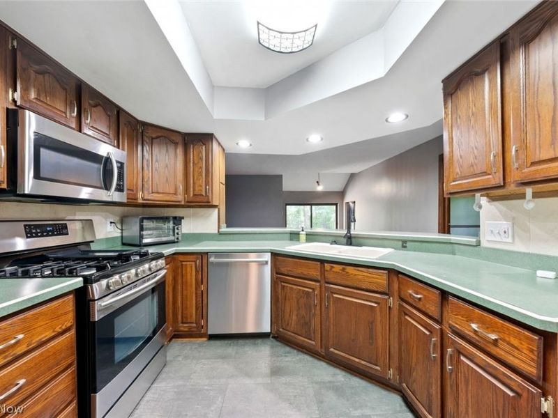 2189 Pinebrook Trail , Cuyahoga Falls, OH 44223 Photo 14