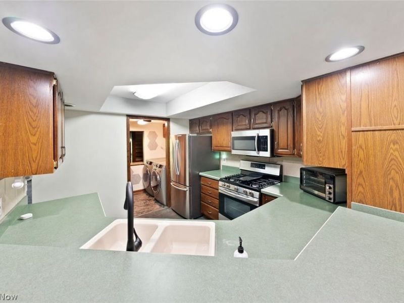 2189 Pinebrook Trail , Cuyahoga Falls, OH 44223 Photo 15