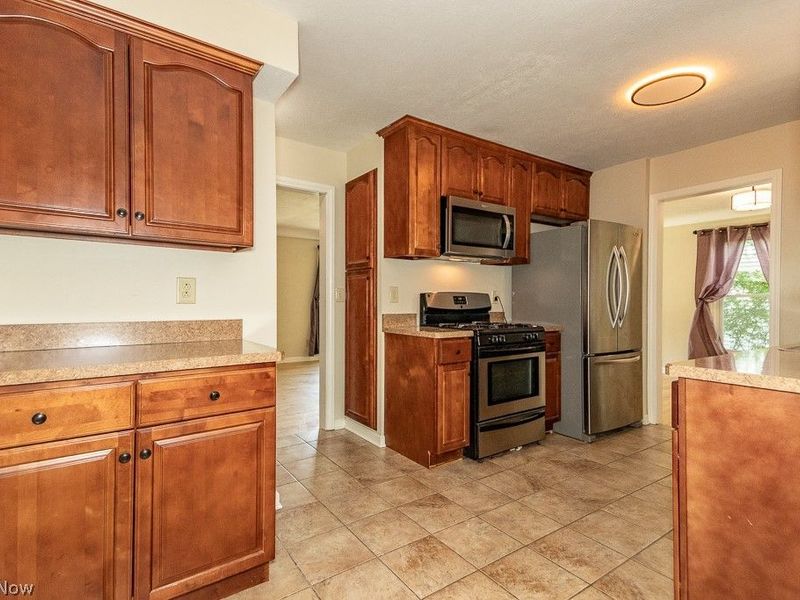 1535 Laclede Road , South Euclid, OH 44121 Photo 12
