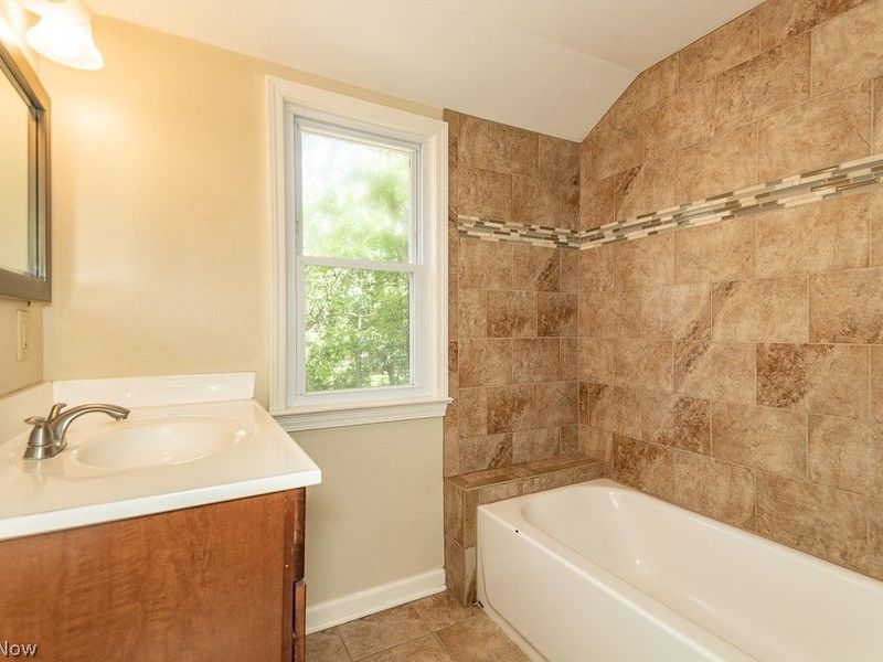 1535 Laclede Road , South Euclid, OH 44121 Photo 28