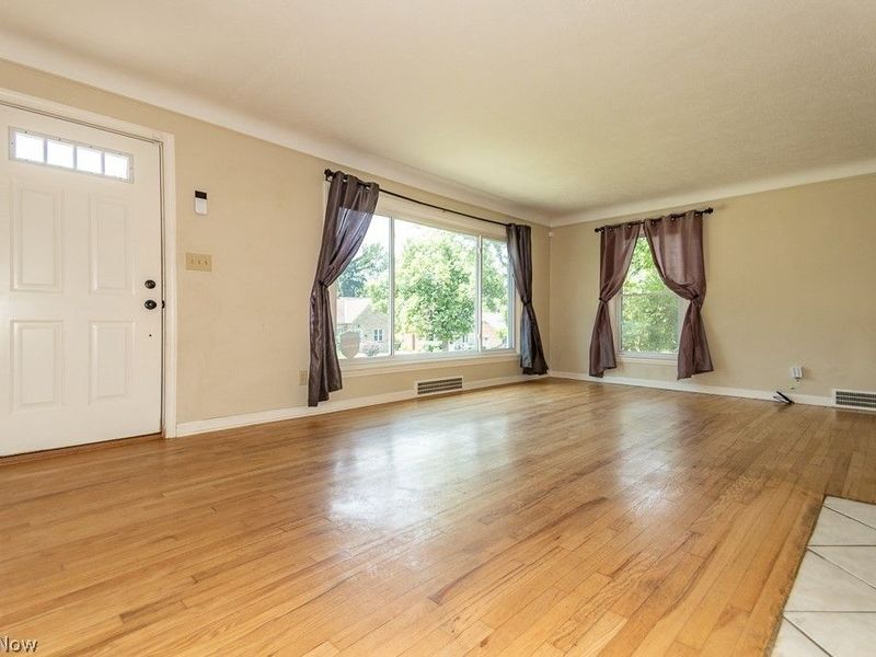 1535 Laclede Road , South Euclid, OH 44121 Photo 4