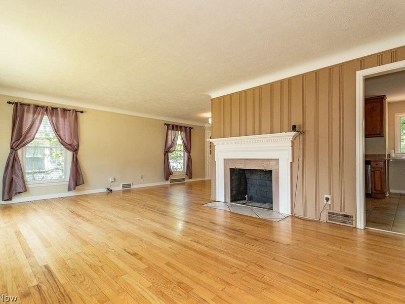 1535 Laclede Road , South Euclid, OH 44121 Photo 5