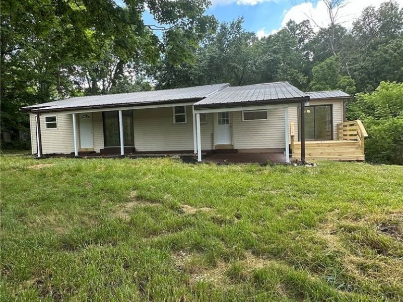 2100 US Highway 33, OH 45776 Photo 3