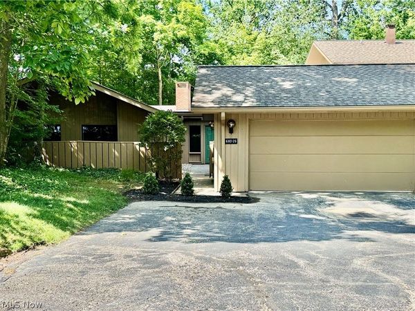 680-26 Fairington Drive, Aurora, OH 44202