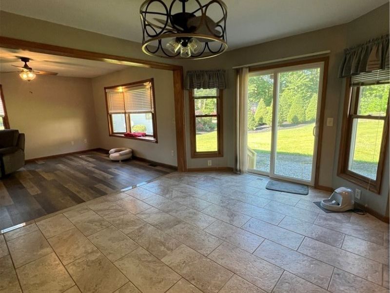 187 Kingsbury Point , Madison, OH 44057 Photo 5