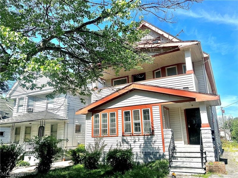 3294 E 105th Street , Unit Up, Cleveland, OH 44104 Photo 2