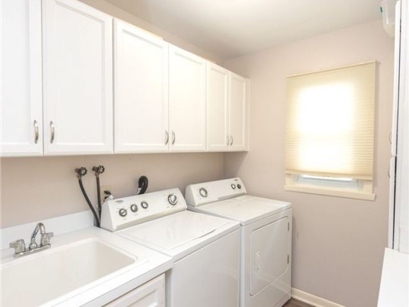 23721 Greenlawn Avenue , Beachwood, OH 44122 Photo 18