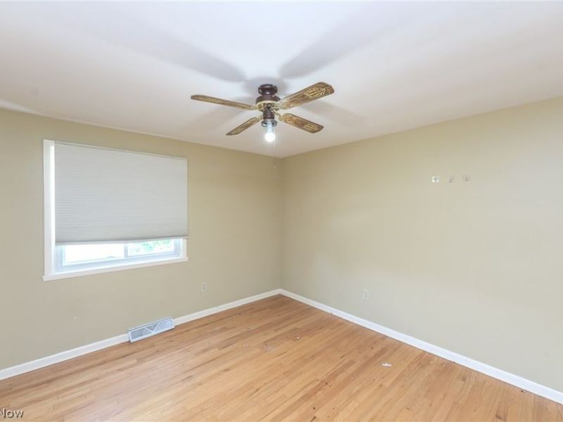 23721 Greenlawn Avenue , Beachwood, OH 44122 Photo 28