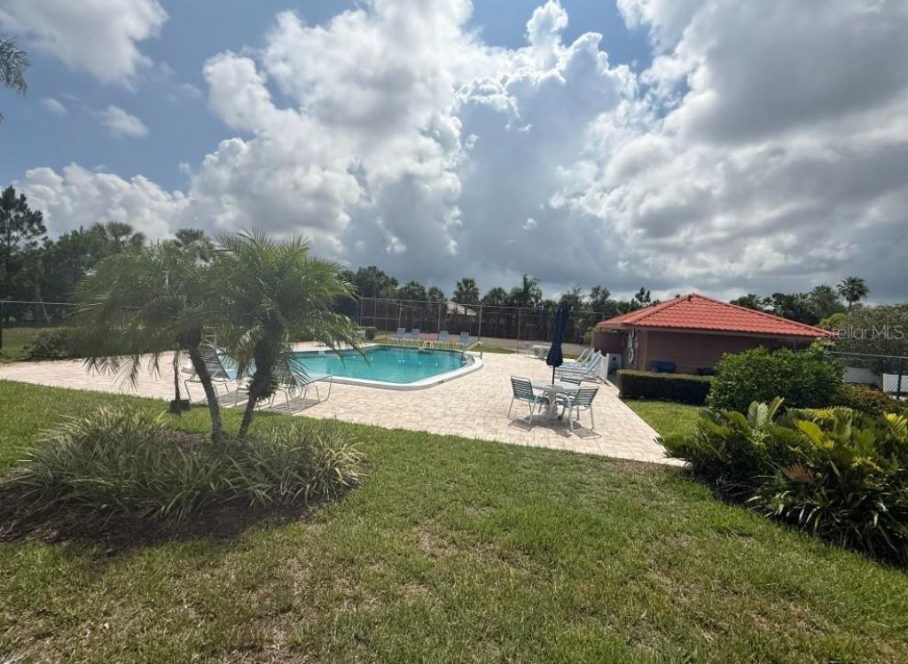 6564 Draw Lane, Unit 102, Sarasota, FL 34238 Photo