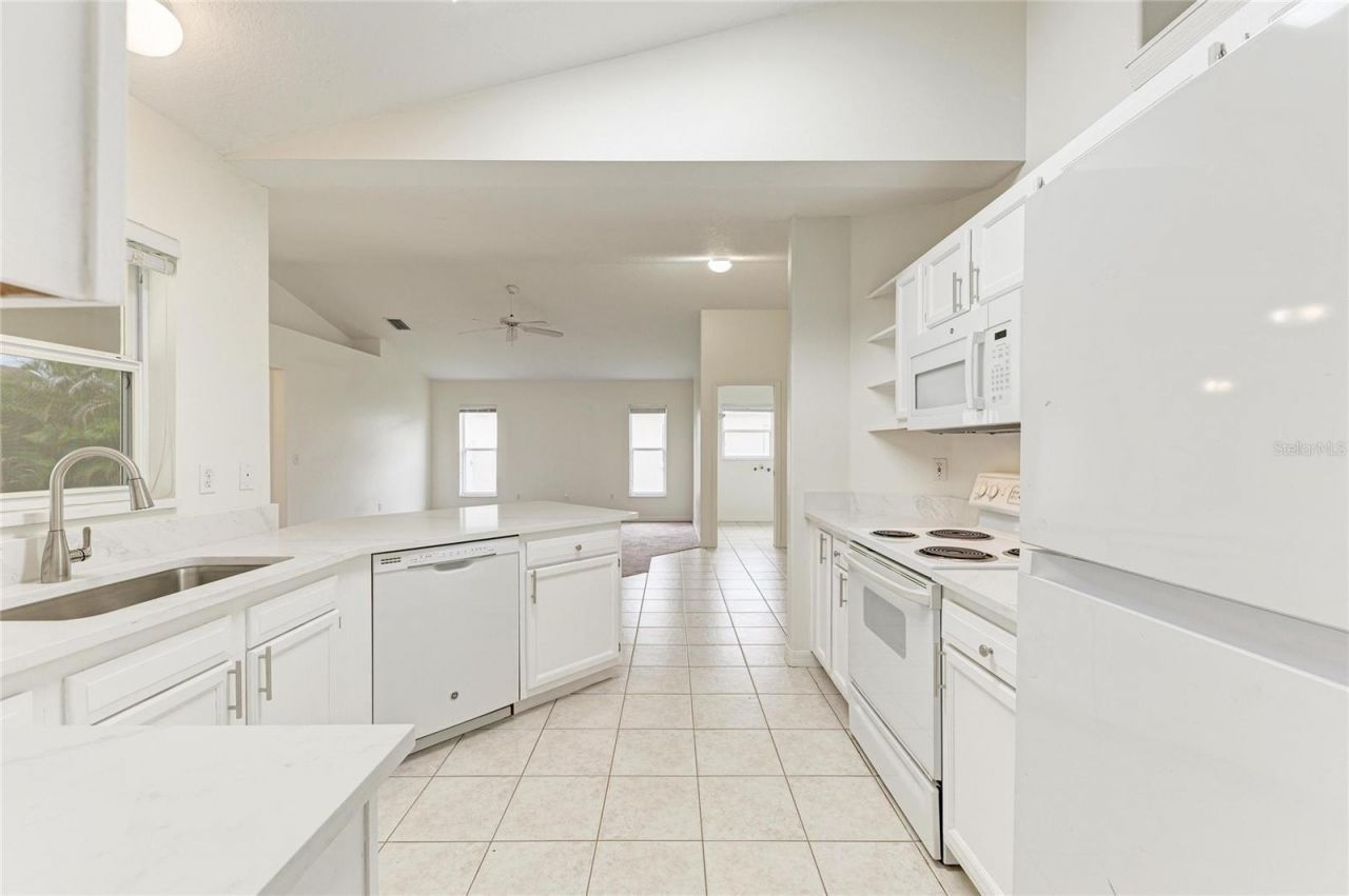 3213 45th Avenue E, Bradenton, FL 34203 Photo