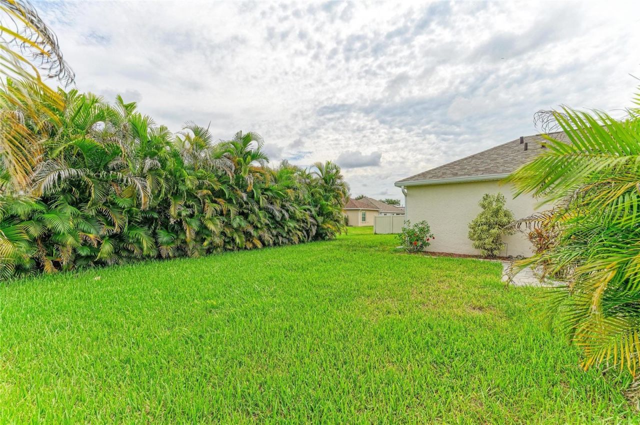 3213 45th Avenue E, Bradenton, FL 34203 Photo
