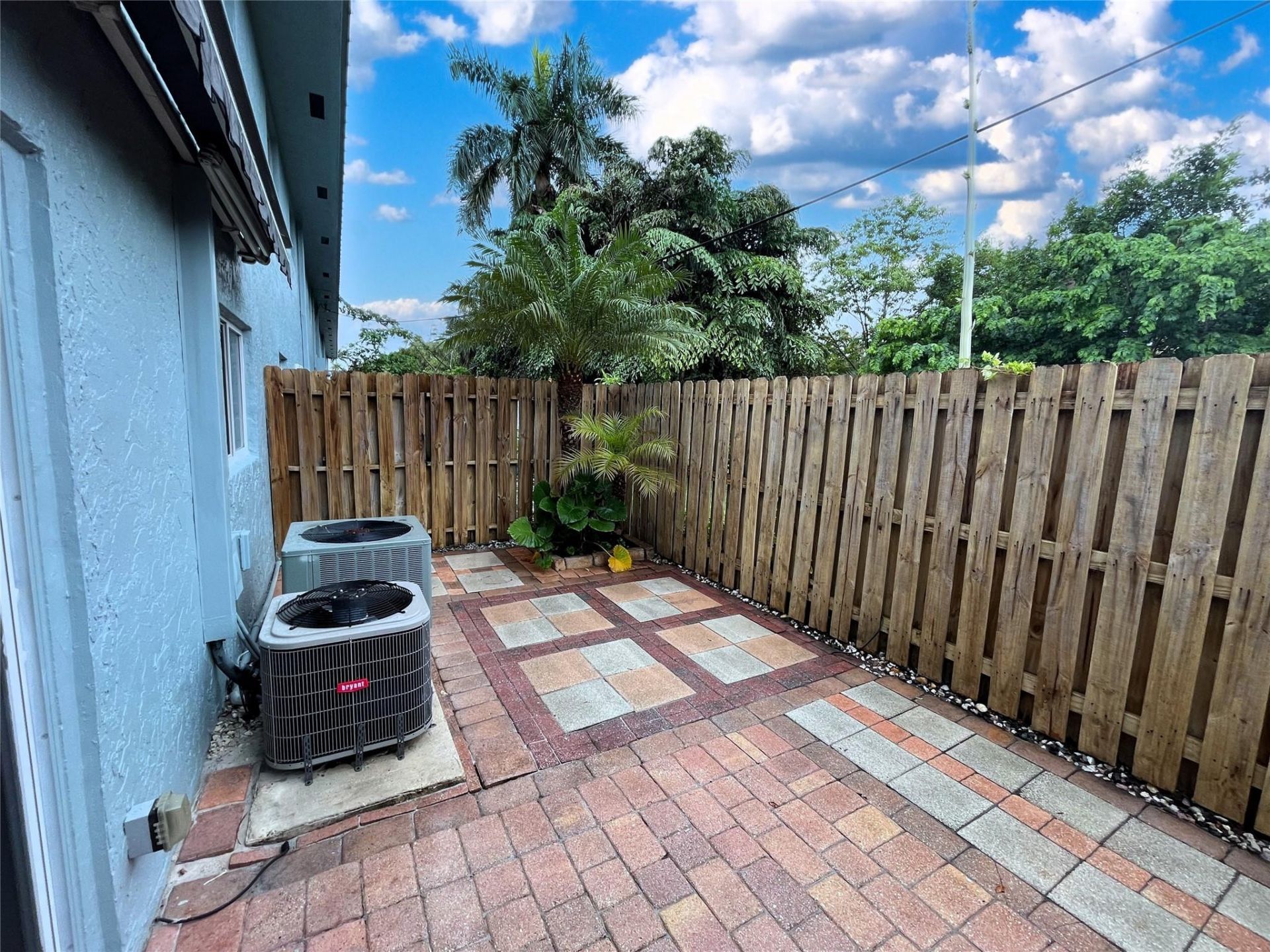 1460 NE 18th Street, Unit 104, Fort Lauderdale, FL 33305 Photo