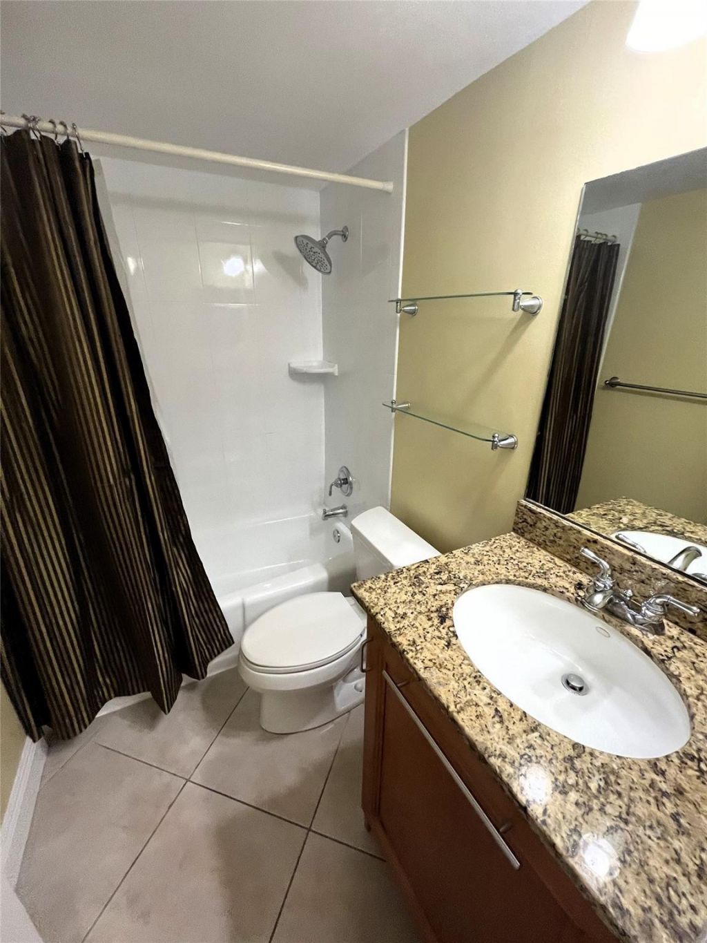 1460 NE 18th Street, Unit 104, Fort Lauderdale, FL 33305 Photo
