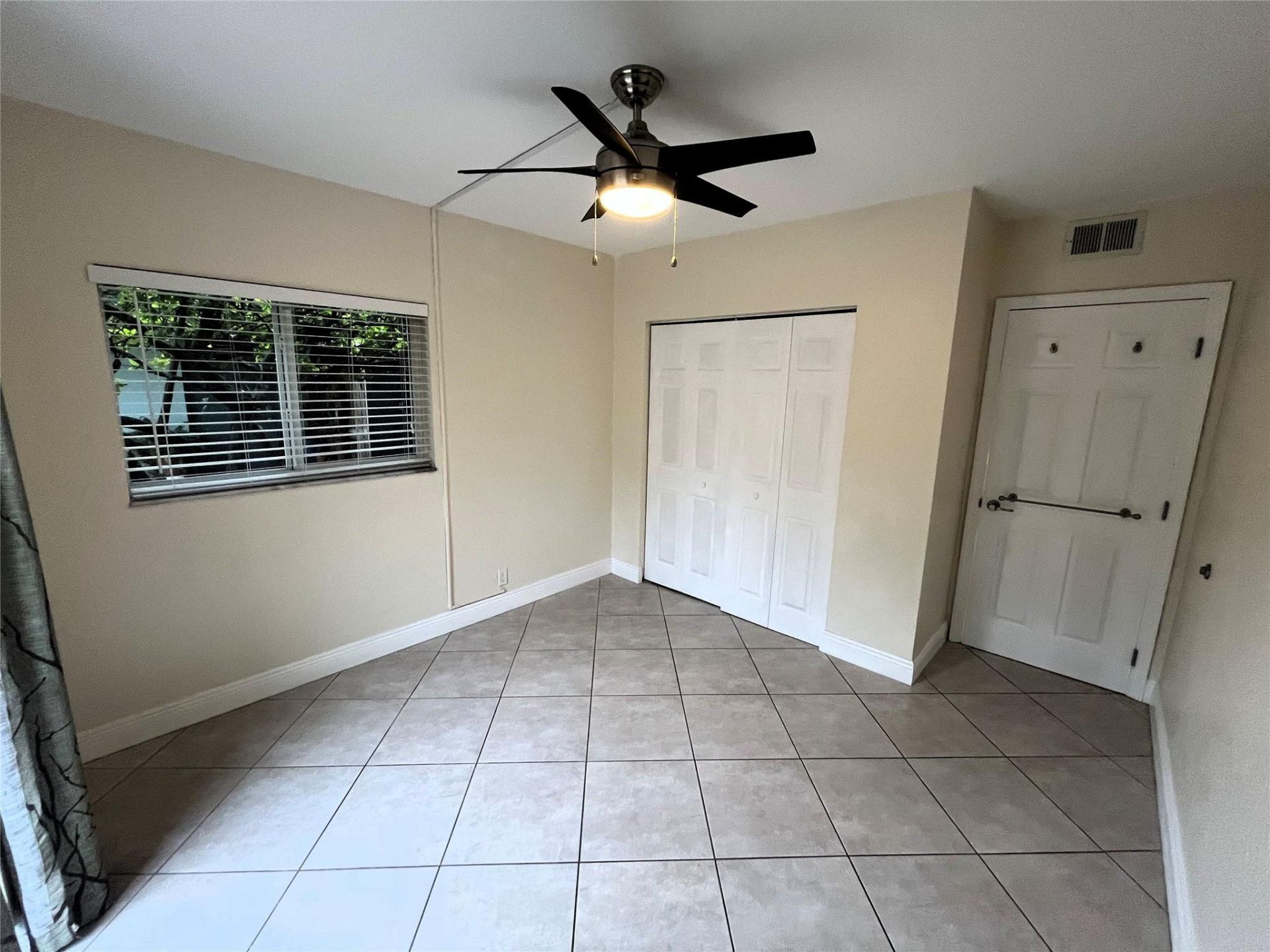1460 NE 18th Street, Unit 104, Fort Lauderdale, FL 33305 Photo