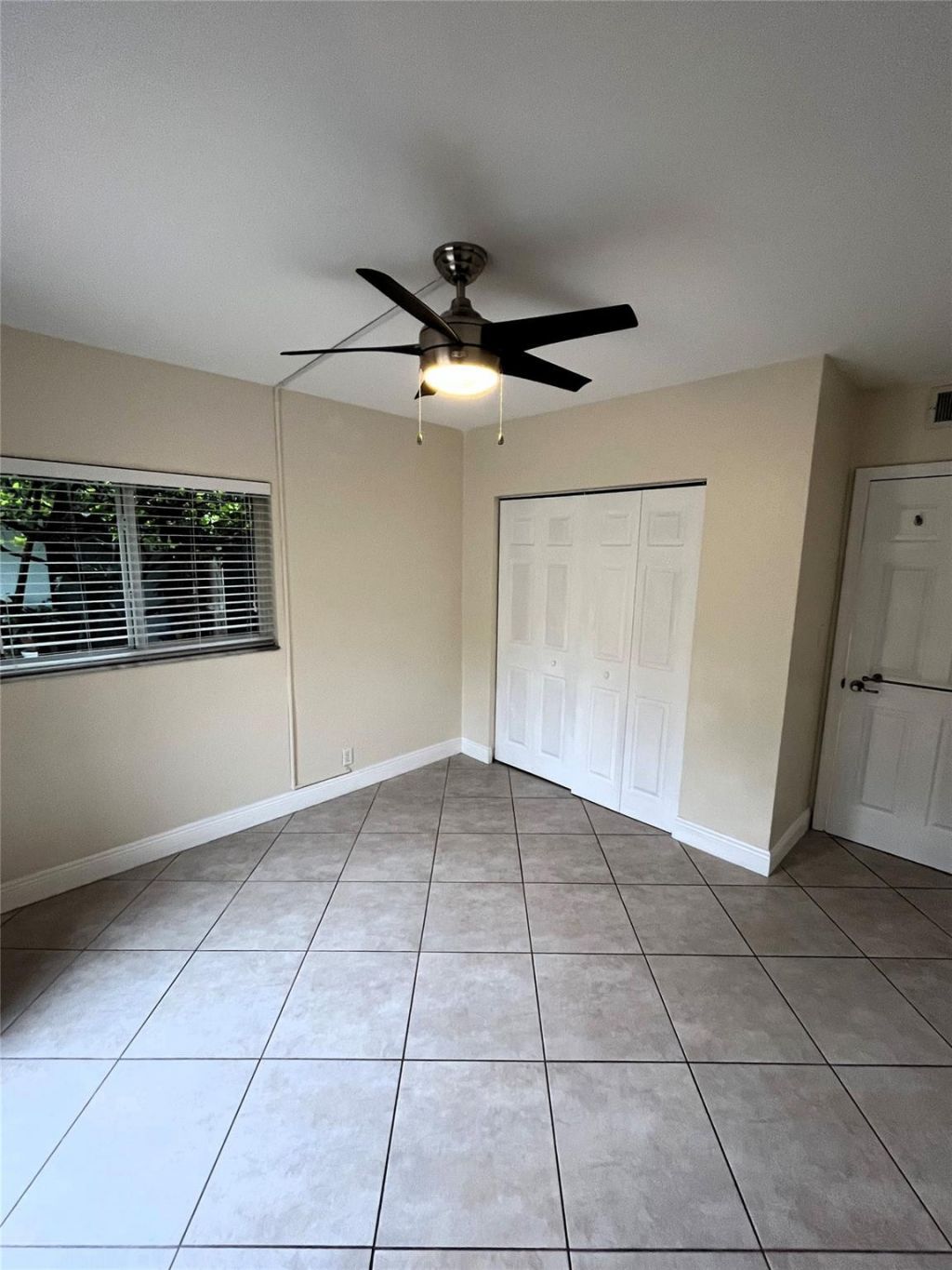 1460 NE 18th Street, Unit 104, Fort Lauderdale, FL 33305 Photo