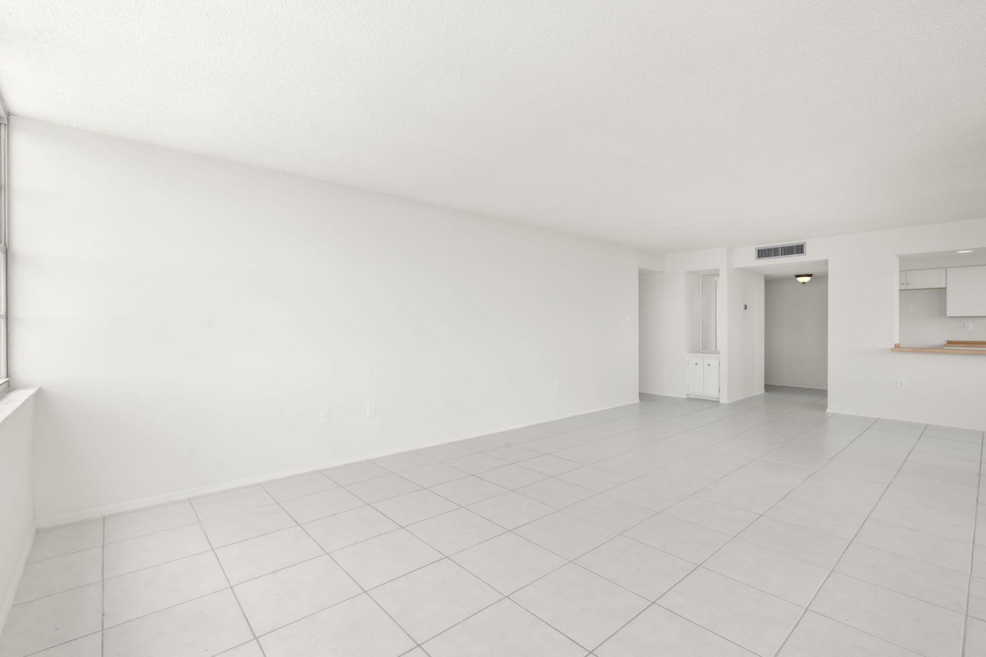 18011 Biscayne Boulevard, Unit 1704-1, Aventura, FL 33160 Photo