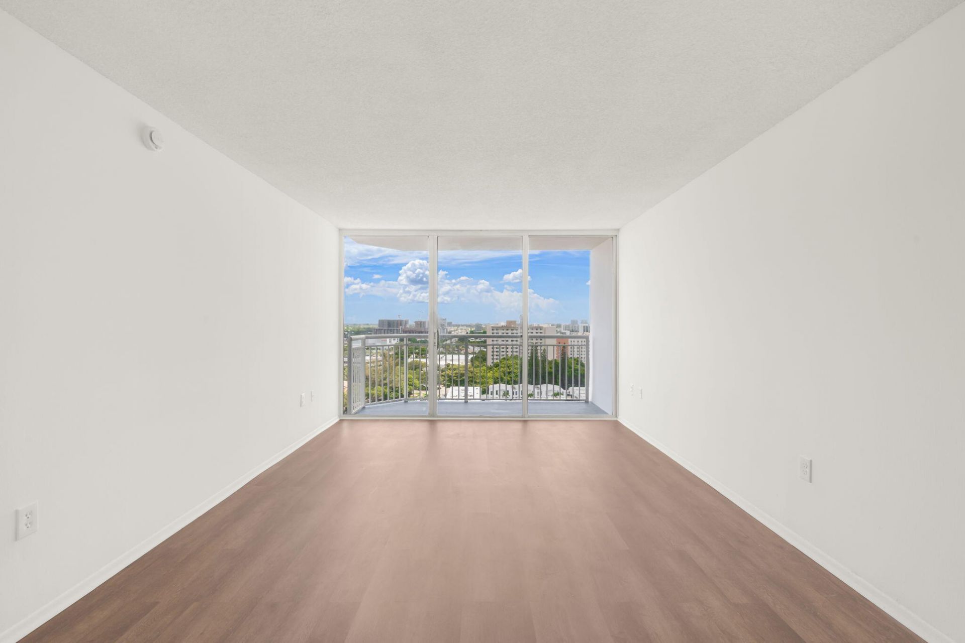 18011 Biscayne Boulevard, Unit 1704-1, Aventura, FL 33160 Photo