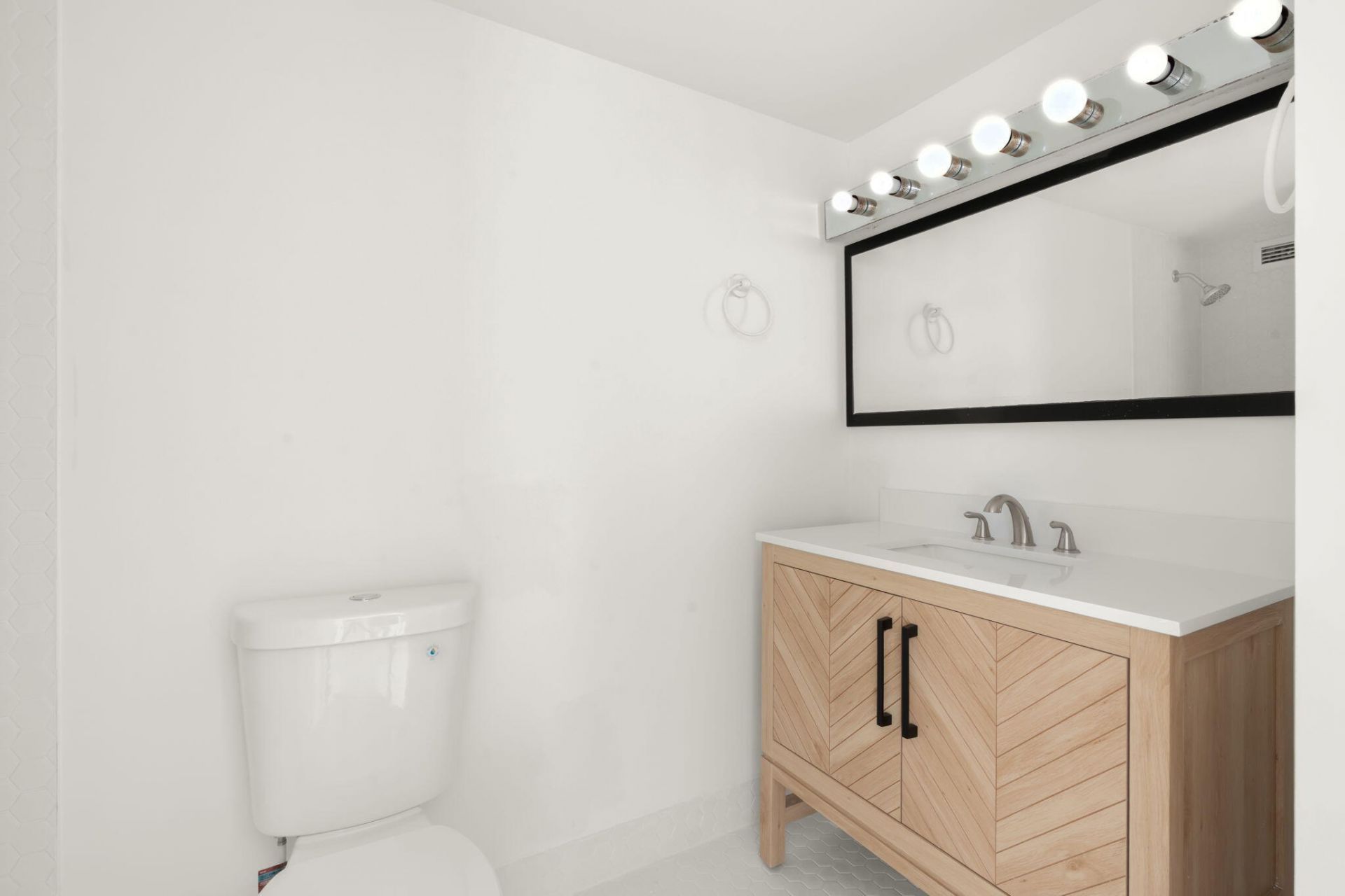 18011 Biscayne Boulevard, Unit 1704-1, Aventura, FL 33160 Photo