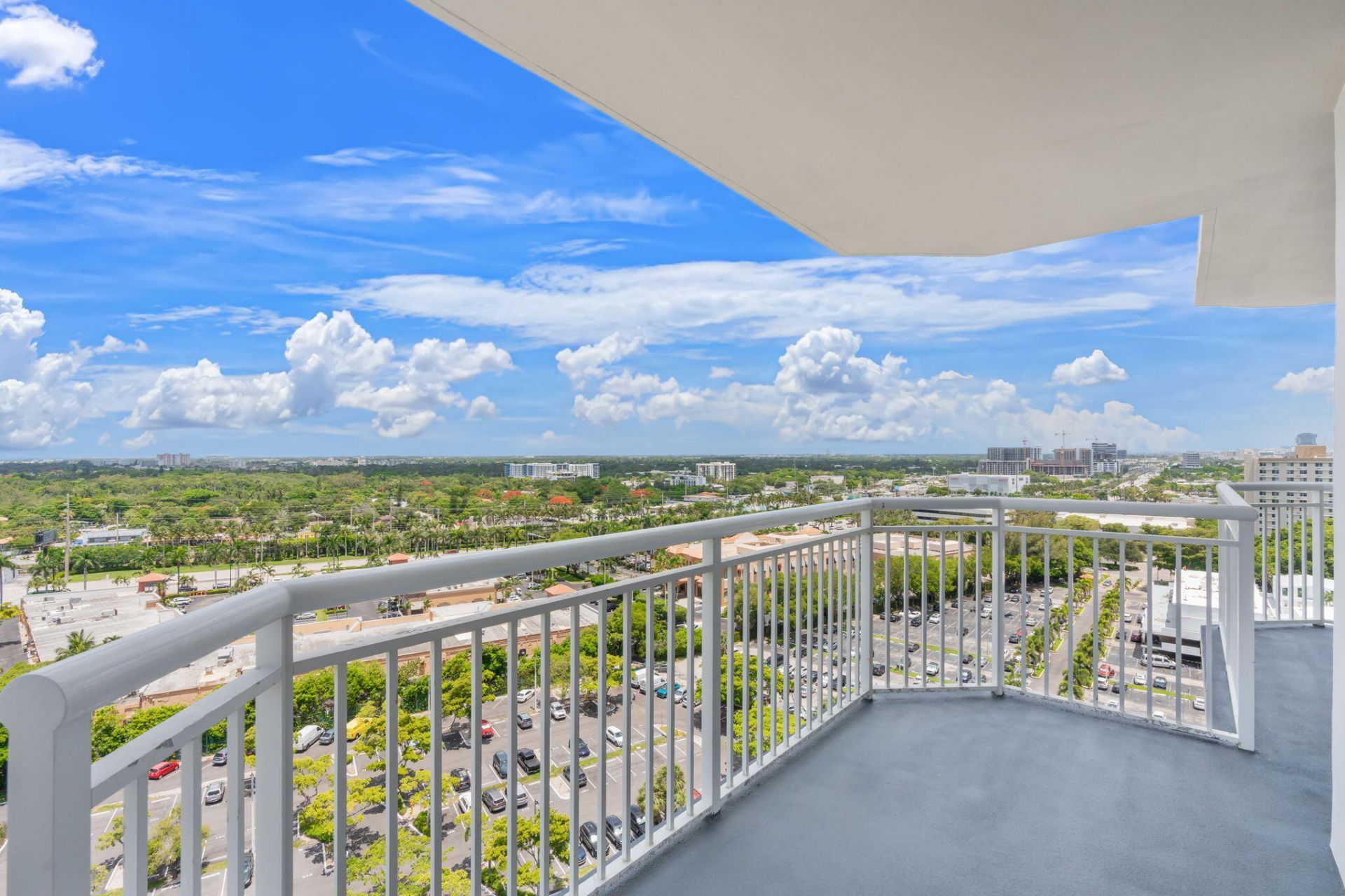 18011 Biscayne Boulevard, Unit 1704-1, Aventura, FL 33160 Photo
