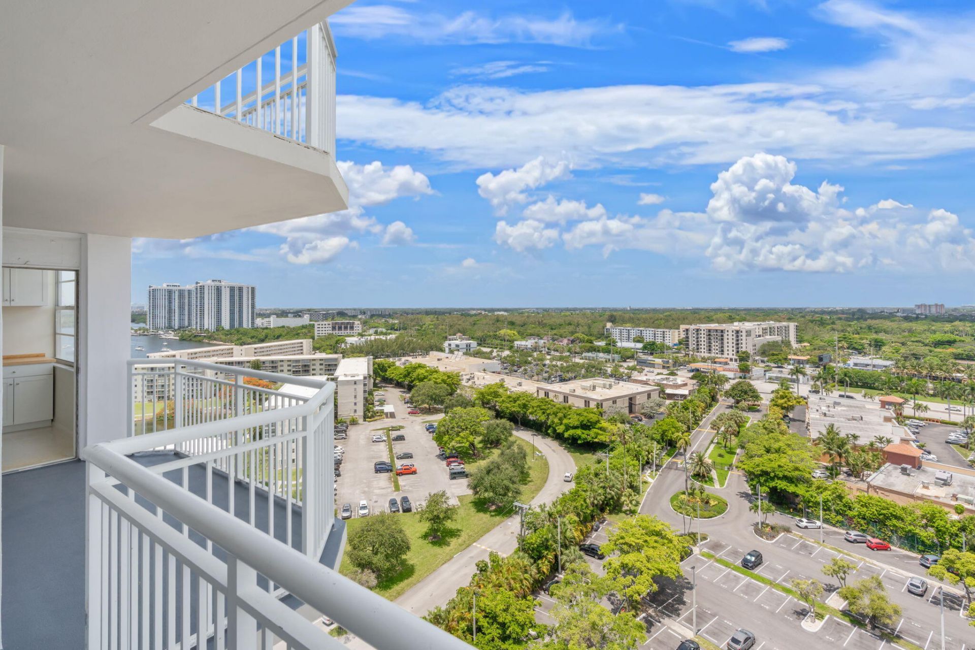 18011 Biscayne Boulevard, Unit 1704-1, Aventura, FL 33160 Photo