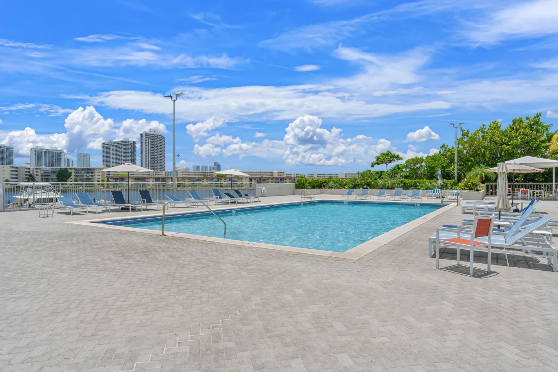 18011 Biscayne Boulevard, Unit 1704-1, Aventura, FL 33160 Photo
