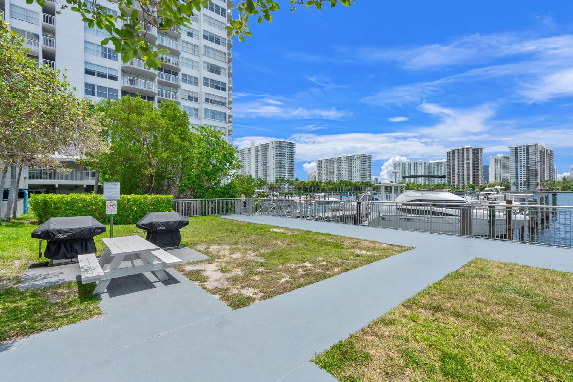 18011 Biscayne Boulevard, Unit 1704-1, Aventura, FL 33160 Photo