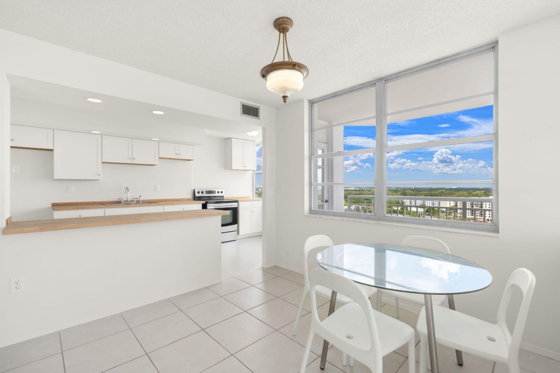 18011 Biscayne Boulevard, Unit 1704-1, Aventura, FL 33160 Photo