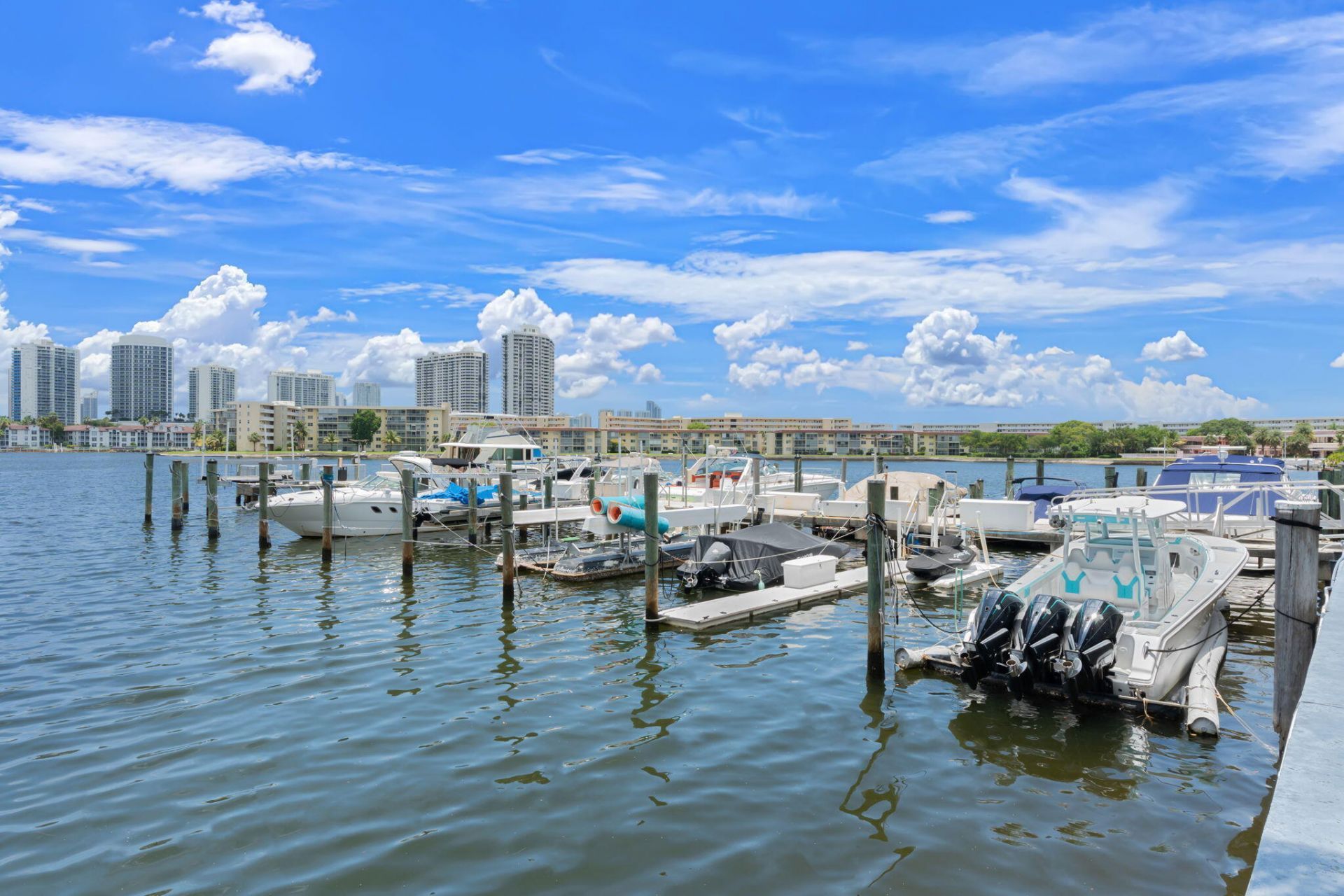 18011 Biscayne Boulevard, Unit 1704-1, Aventura, FL 33160 Photo