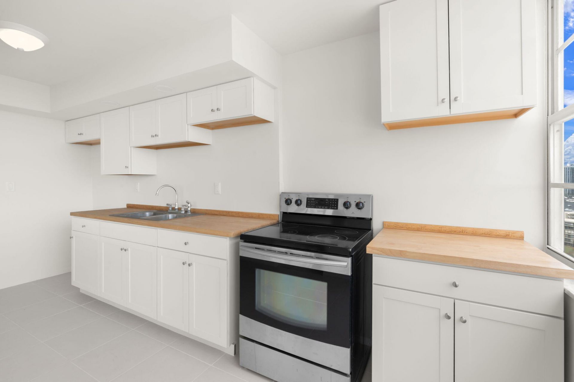 18011 Biscayne Boulevard, Unit 1704-1, Aventura, FL 33160 Photo