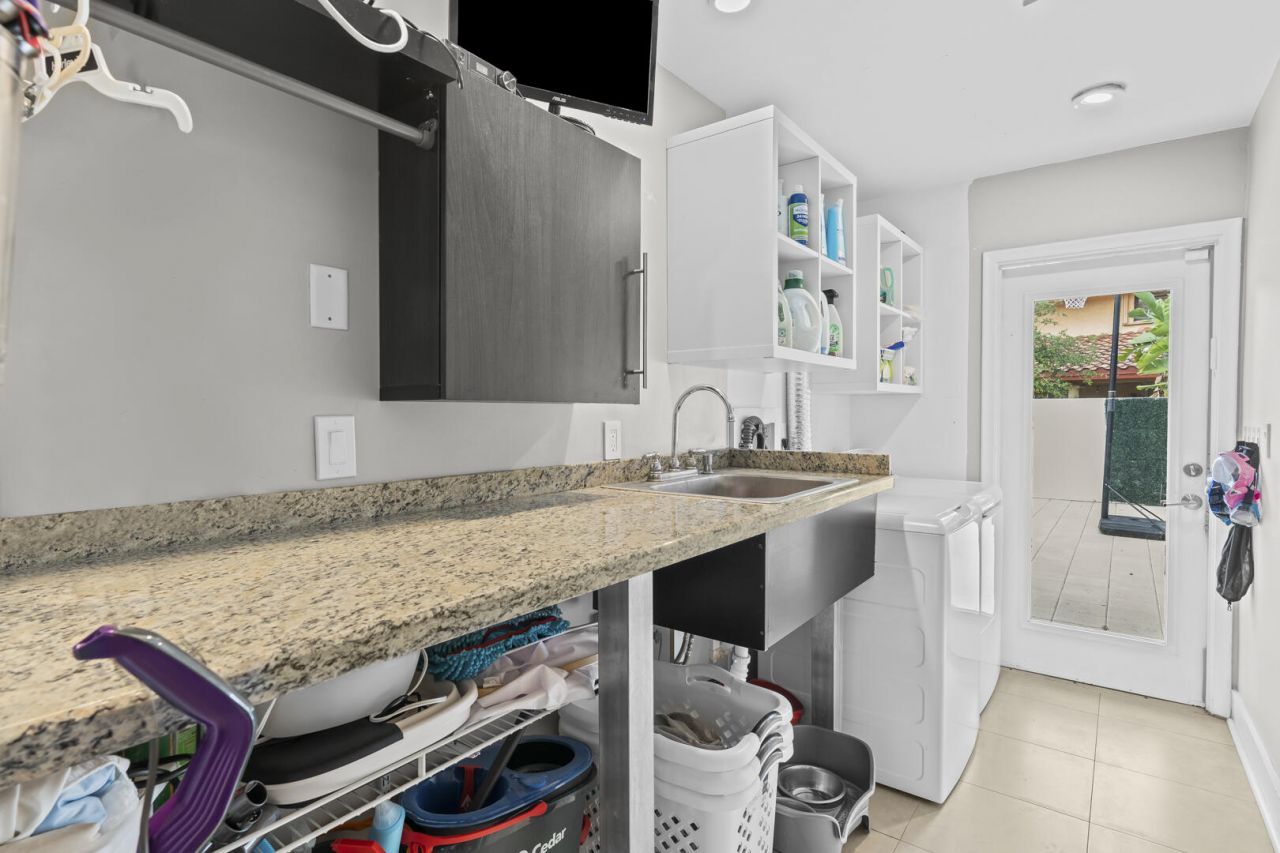 3870 N 31st Terrace, Hollywood, FL 33021 Photo