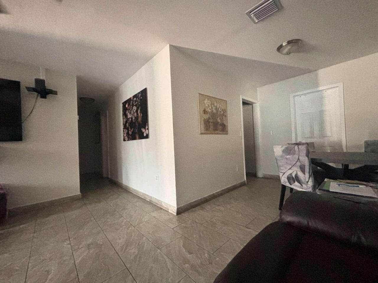 750 NE 4th Place, Hialeah, FL 33010 Photo