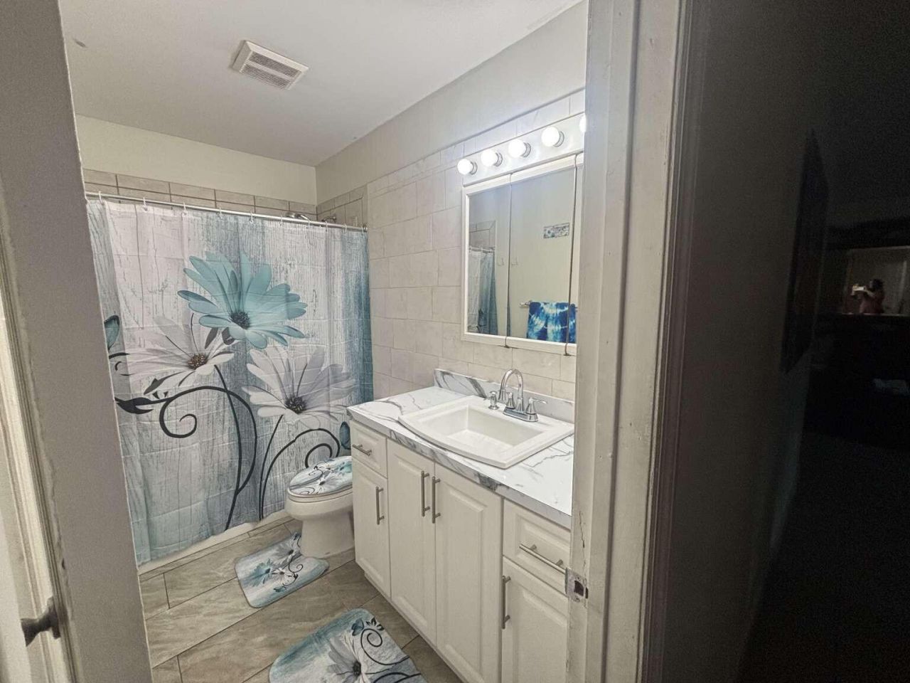 750 NE 4th Place, Hialeah, FL 33010 Photo