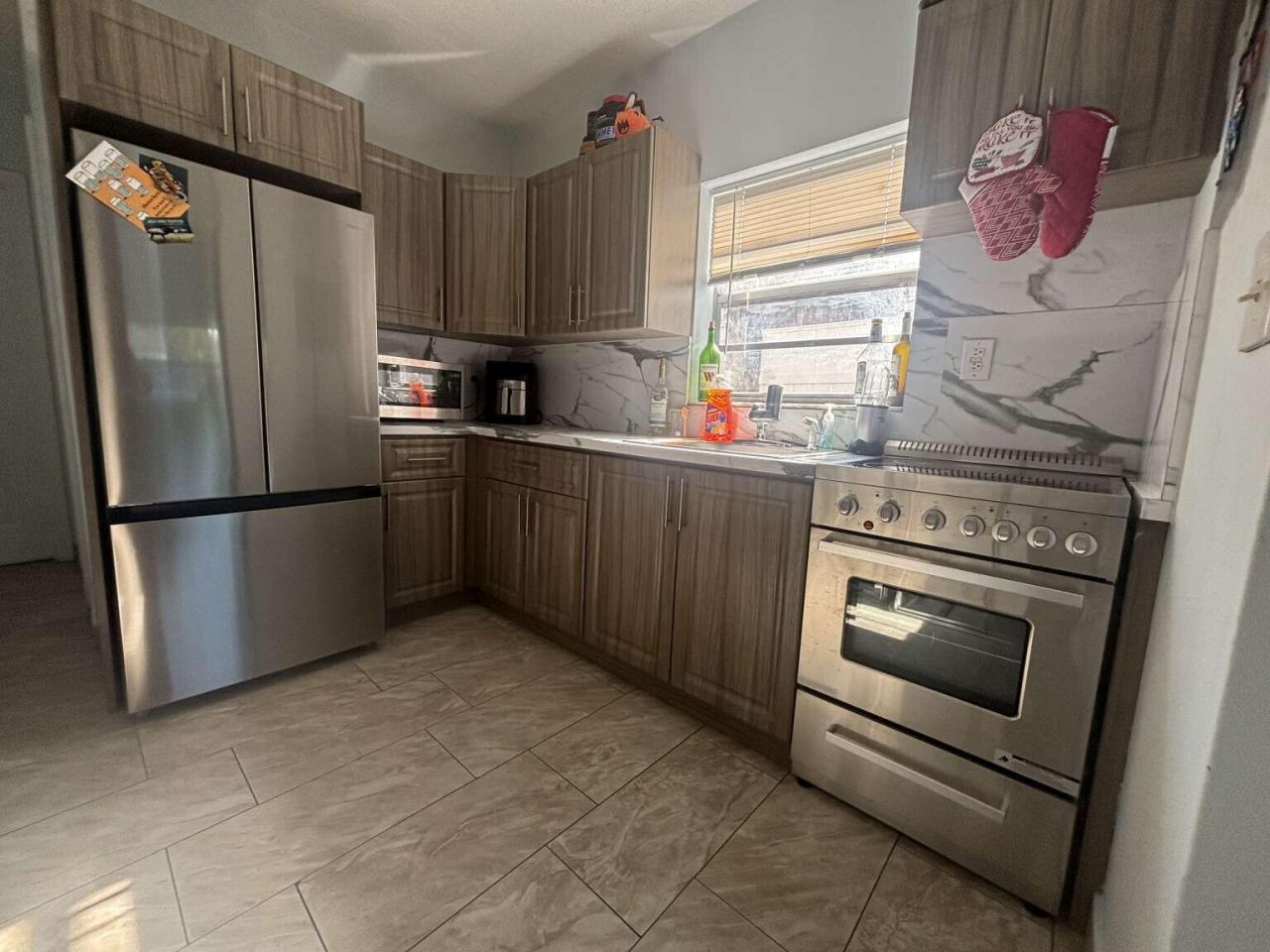 750 NE 4th Place, Hialeah, FL 33010 Photo