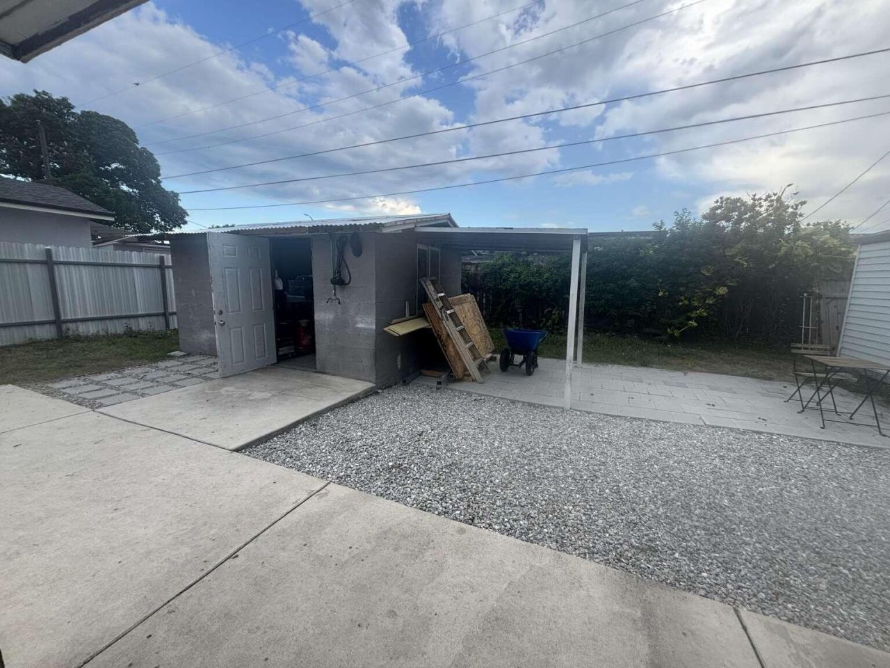 750 NE 4th Place, Hialeah, FL 33010 Photo