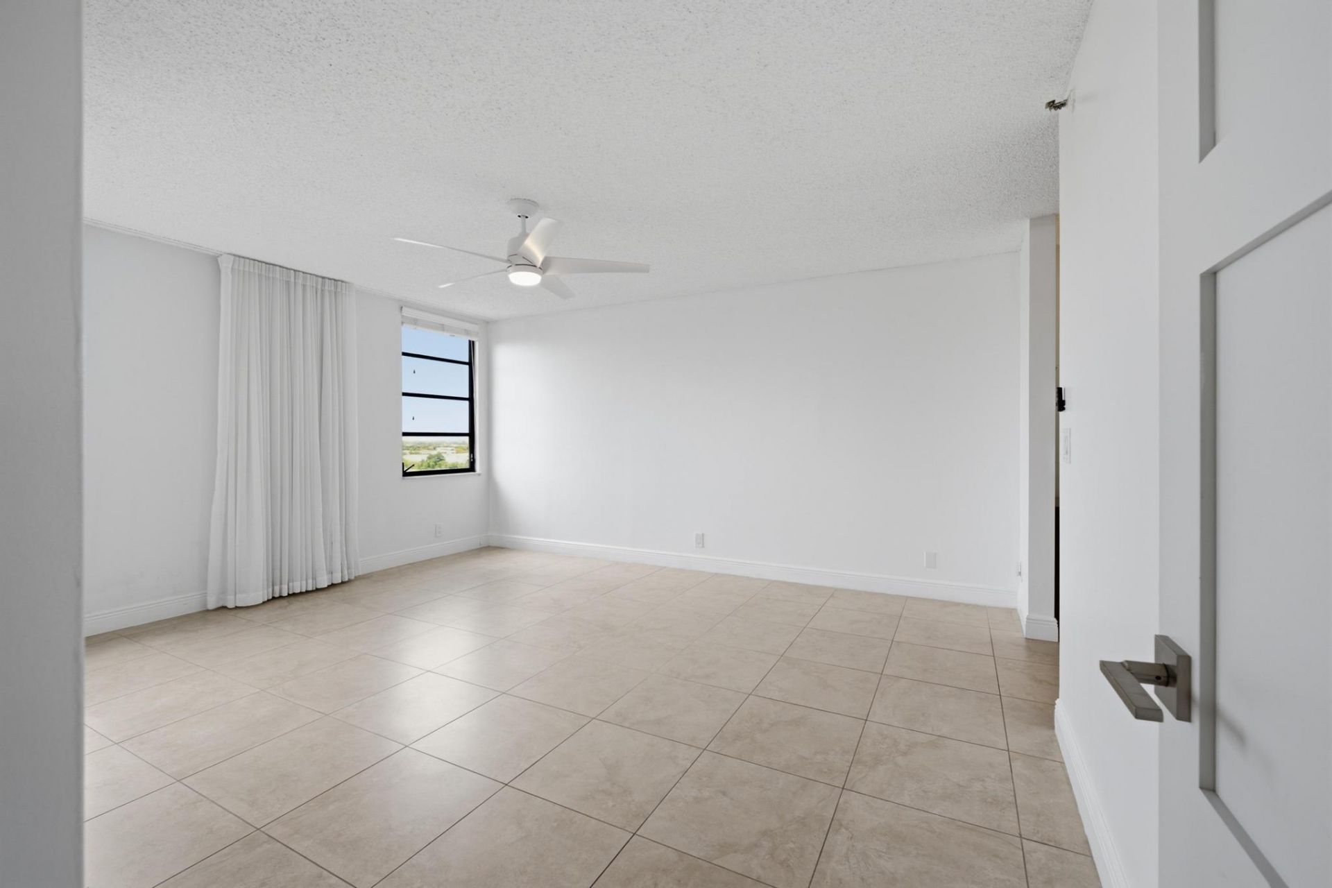 2215 Cypress Island Drive, Unit 906, Pompano Beach, FL 33069 Photo