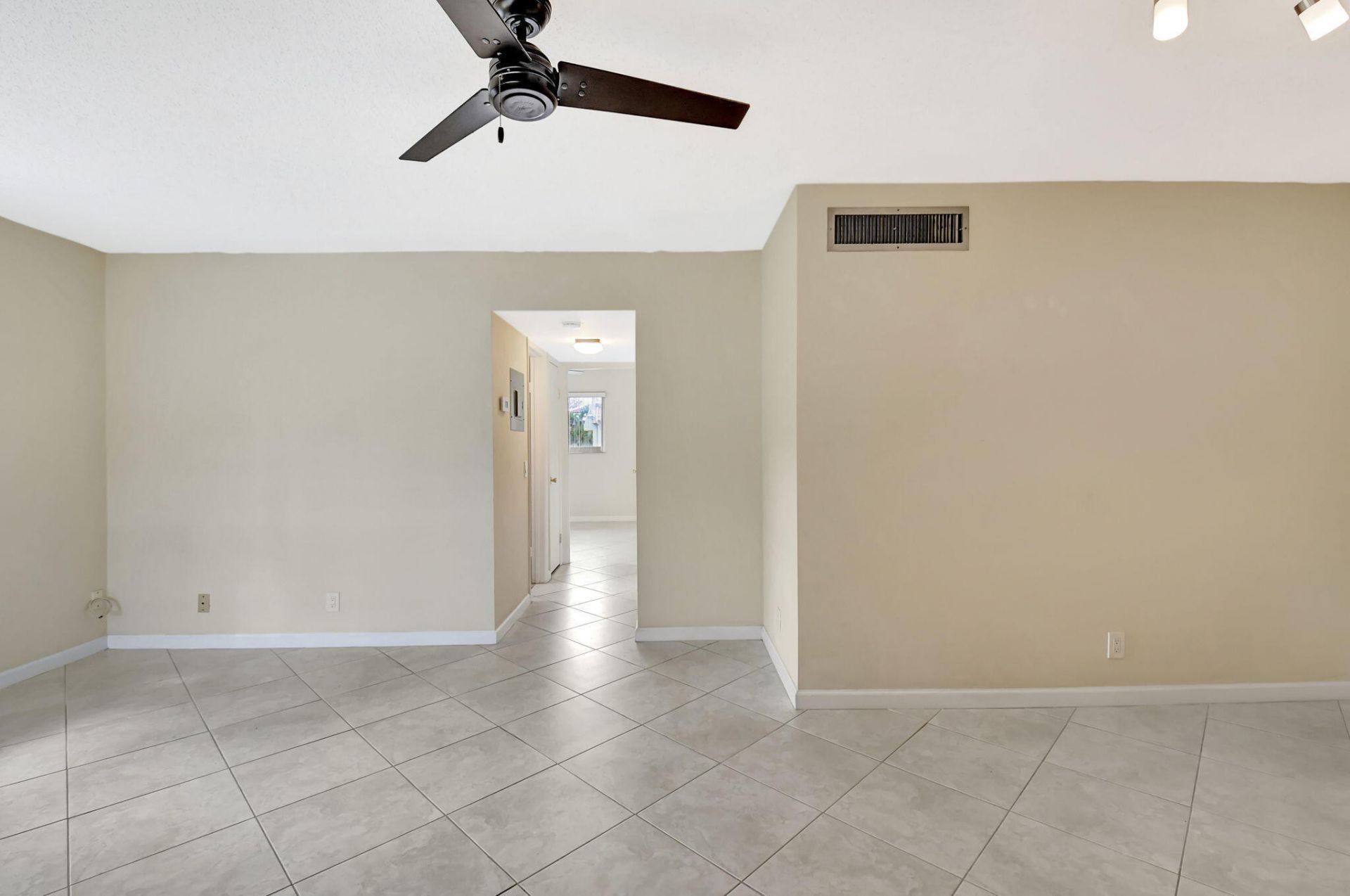 638 Snug Harbor Drive, Unit E11, Boynton Beach, FL 33435 Photo