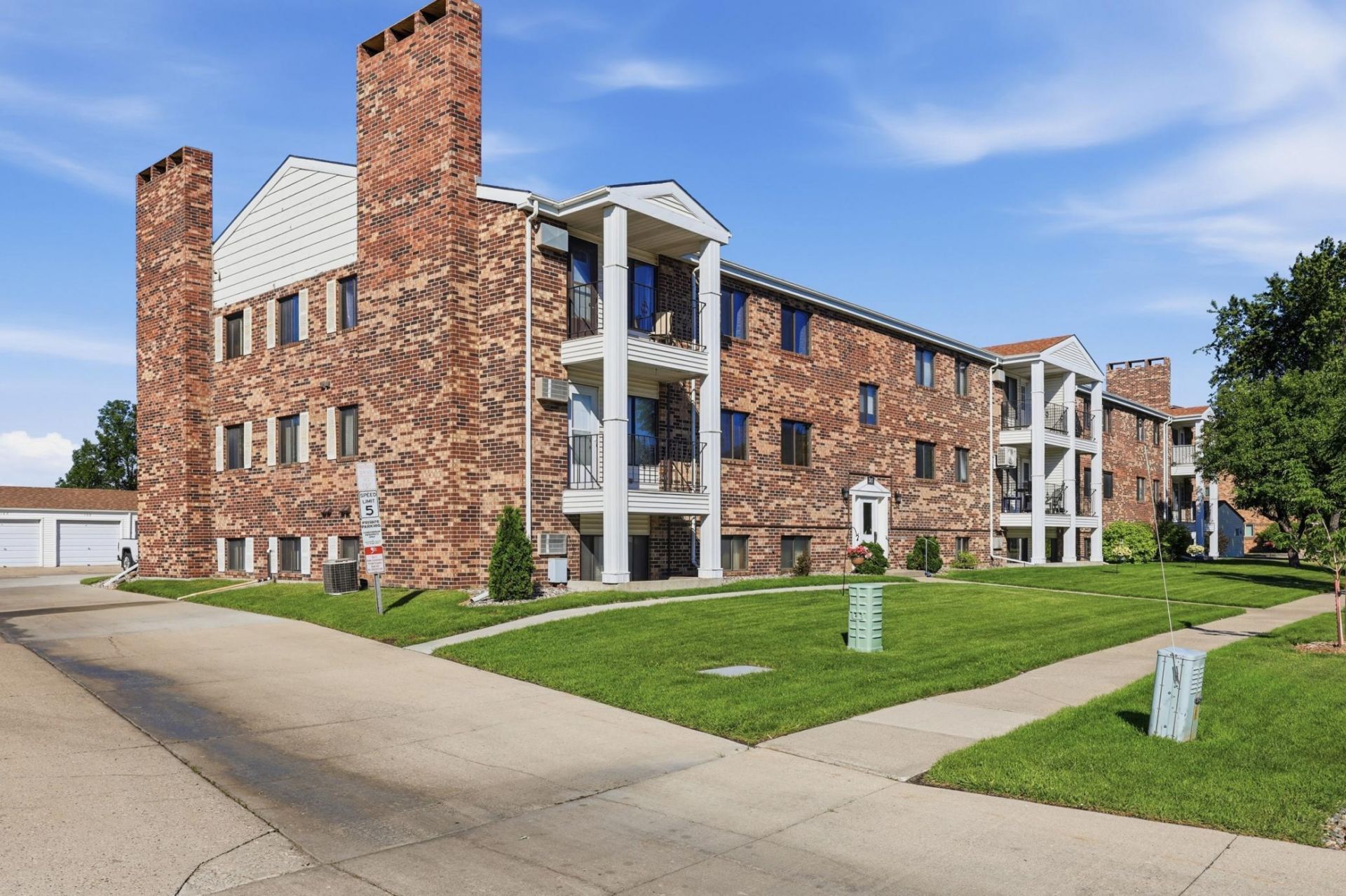 341 Prairiewood Circle S, Unit 301, Fargo, ND 58103 Main Photo
