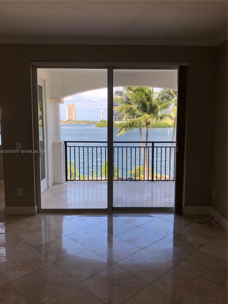 3255 NE 184th St , Unit 12303, Aventura, FL 33160 Photo