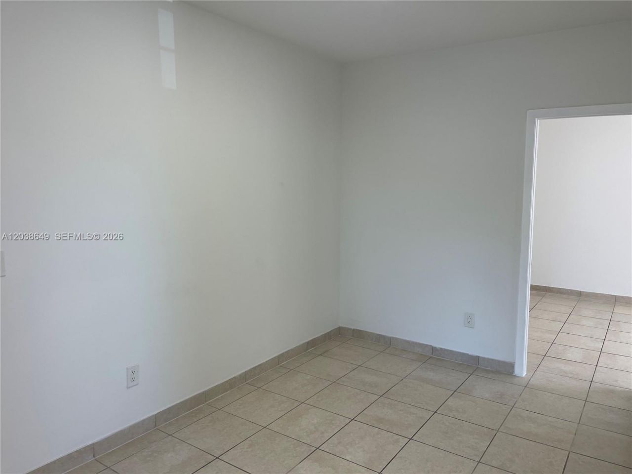 1043 NW 2nd St , Unit 14, Miami, FL 33128 Photo
